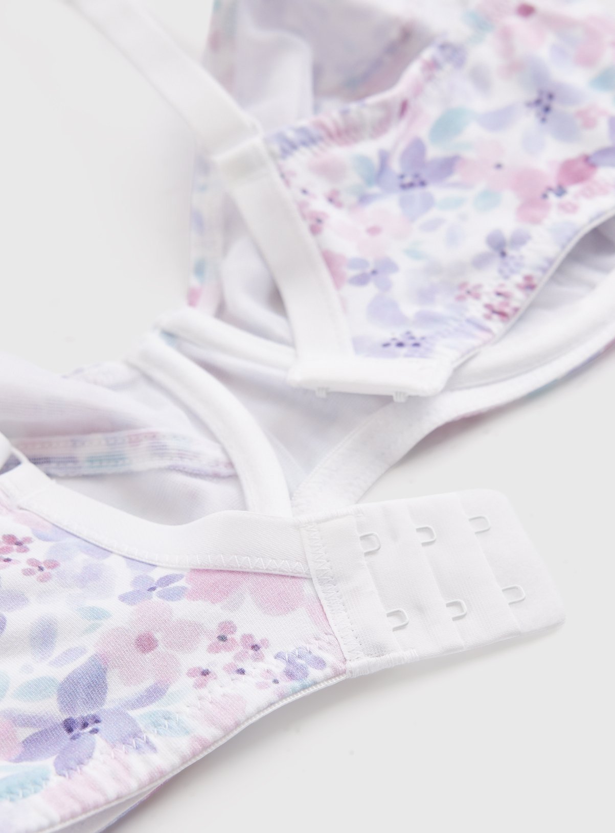 DD+ Plain & Floral Print Full Cup Underwired Bras 3 Pack 42G - Image 4 thumbnail